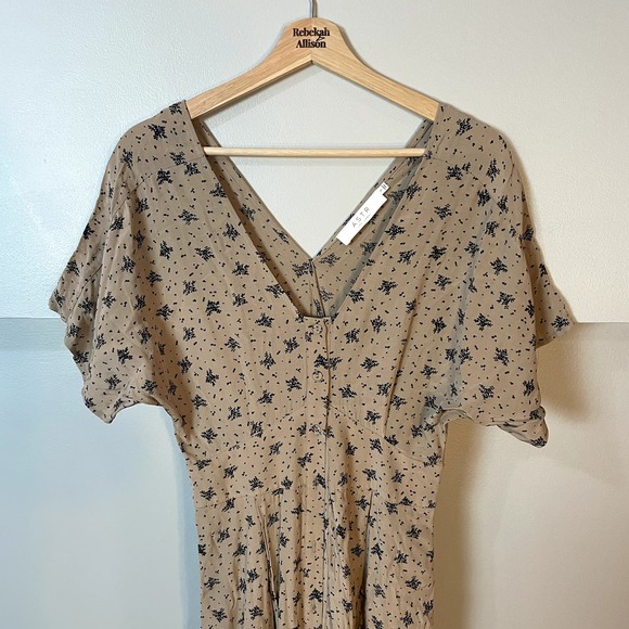 ASTR The Label Dolman Sleeve Button Down Floral Midi Dress SZ Small | Beige - Picture 6 of 15